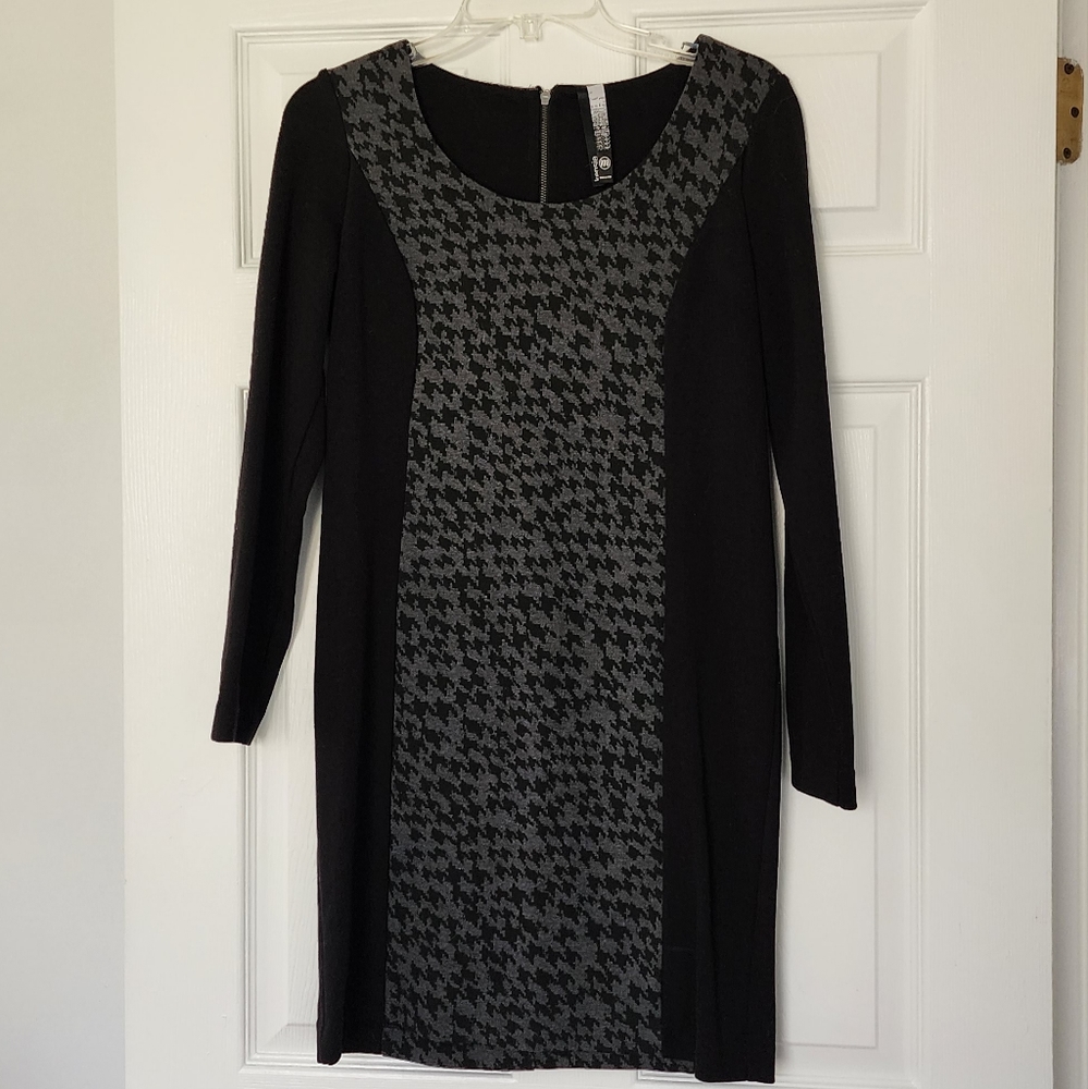 Kensie houndstooth dress.